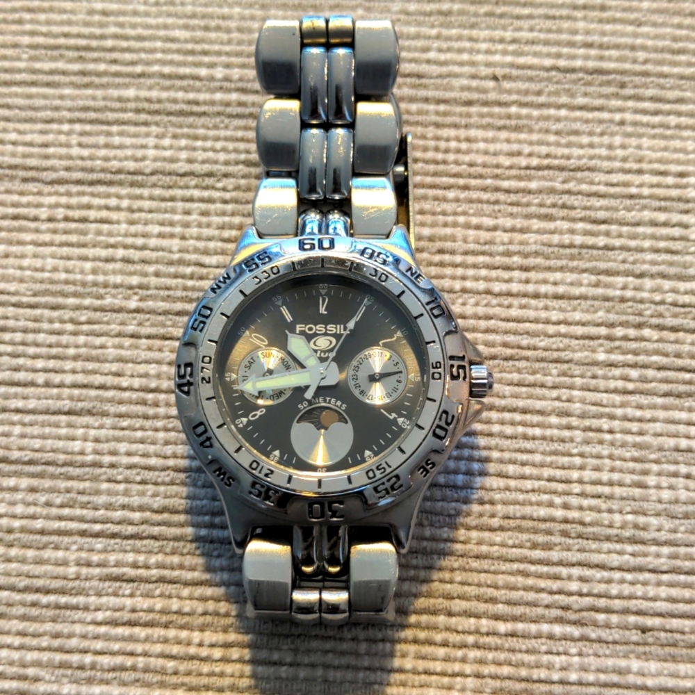 Fossil watch